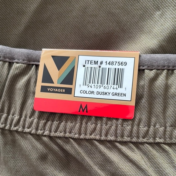 BNWT Casual Olive Green Shorts by Voyager - Picture 6 of 9